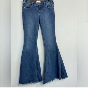 FREE PEOPLE raw hem flare leg jeans size30